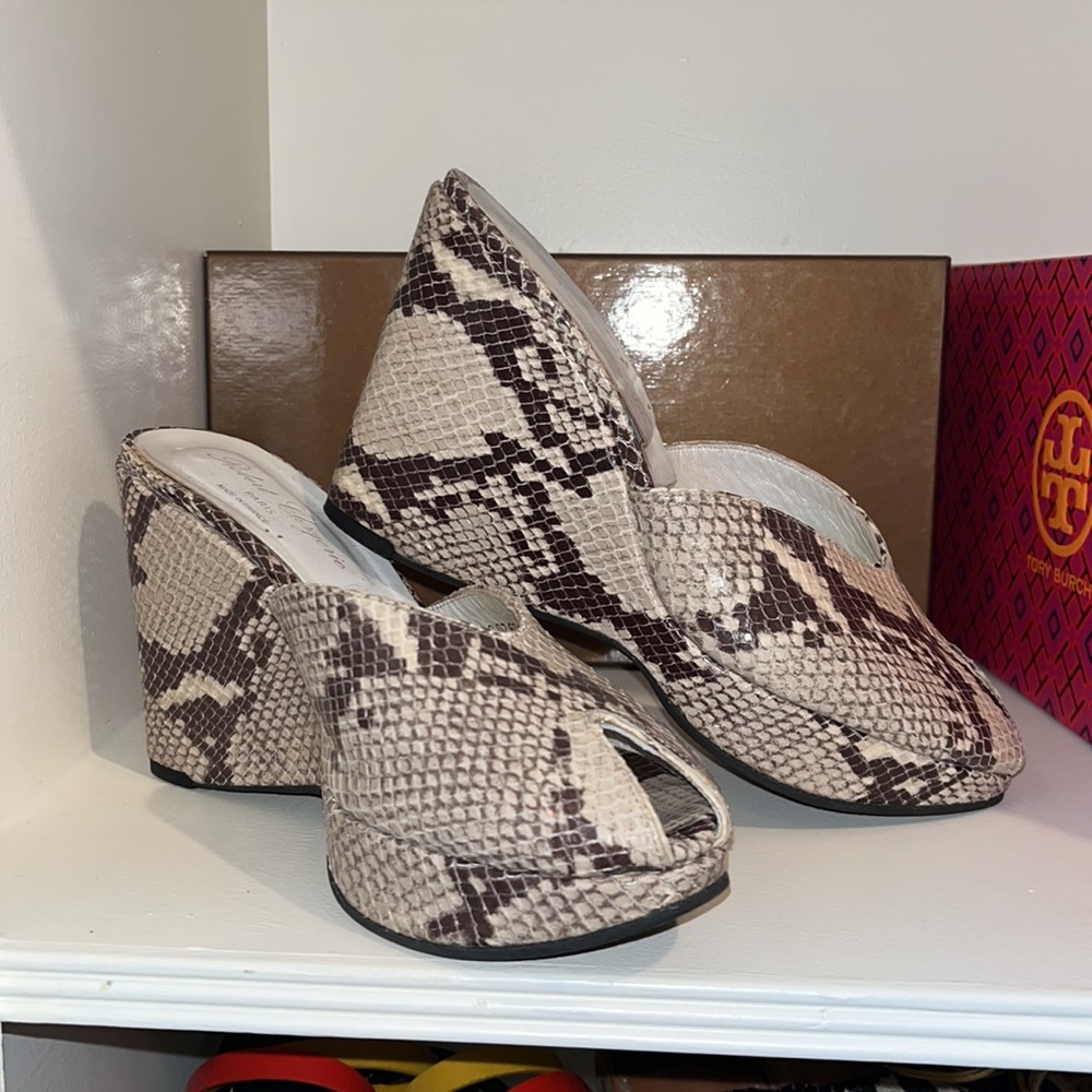 Clergerie Python Wedge - Picture 2 of 4